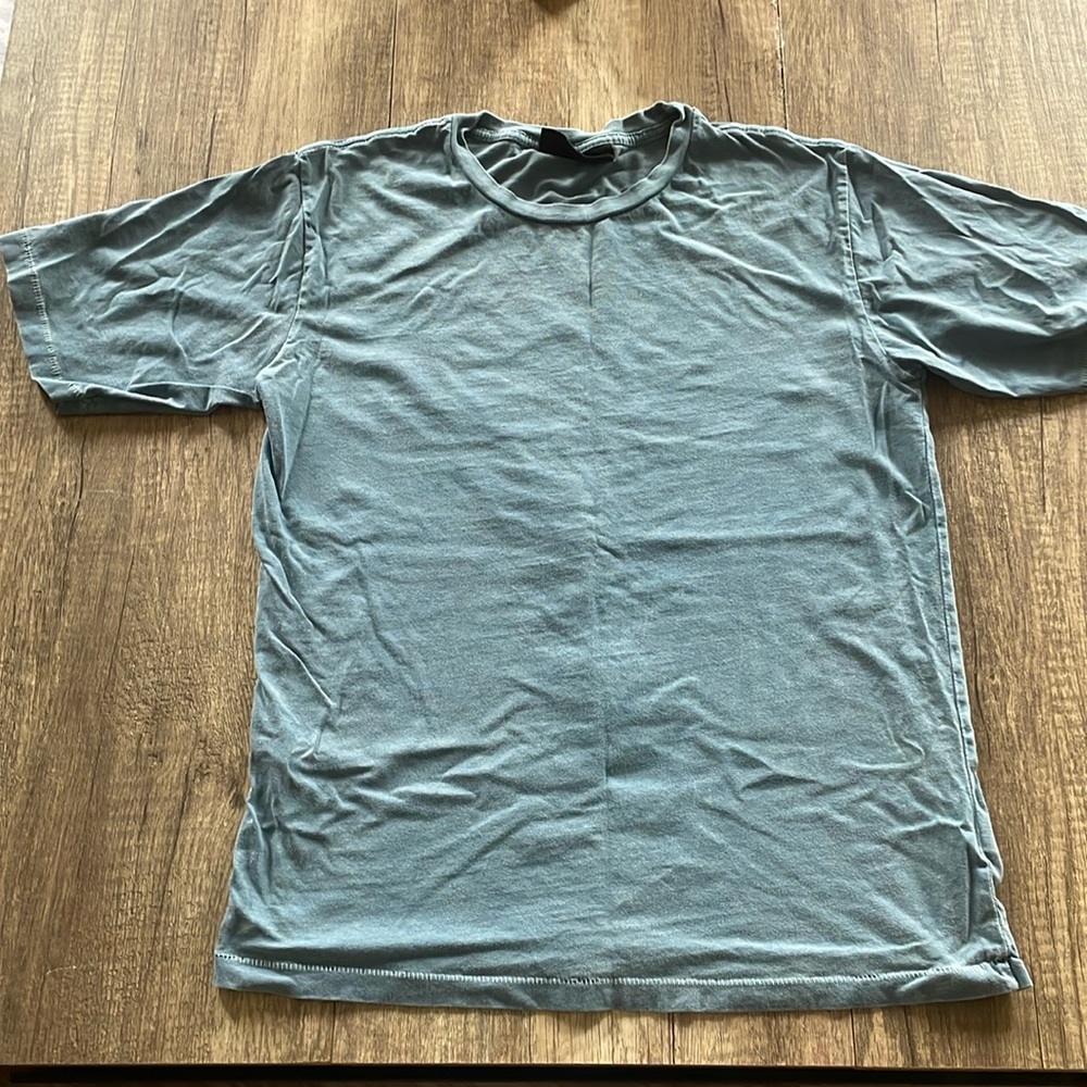 Men’s T Shirt.